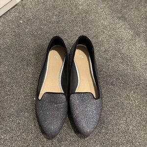 Tula Sparkling Gray Loafers